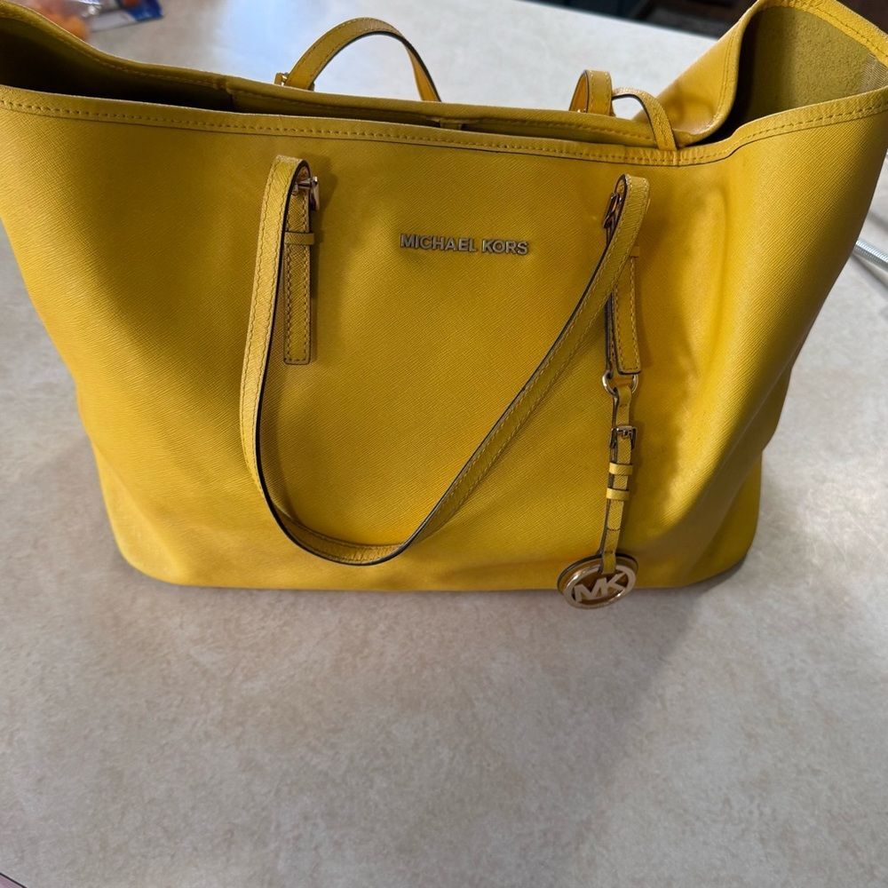Michael Kors Yellow Tote Bag purse - Picture 2 of 9